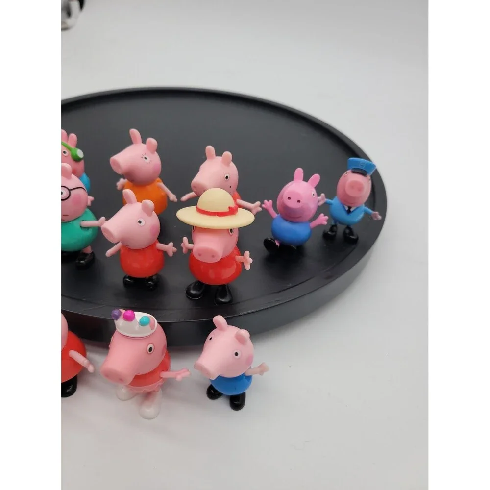 Lot of 16 Peppa Pig And Friends Figures PVC Cake Topper